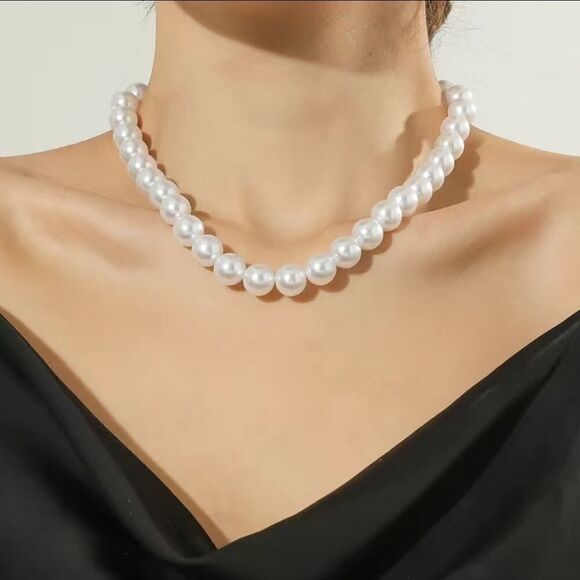 Pearl Beaded Necklaces Women's Fashion Jewelry - Picture 9 of 10